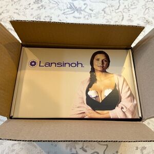 Lansinoh Breastfeeding Kit - Hands Free, Portable Pump - Box never opened